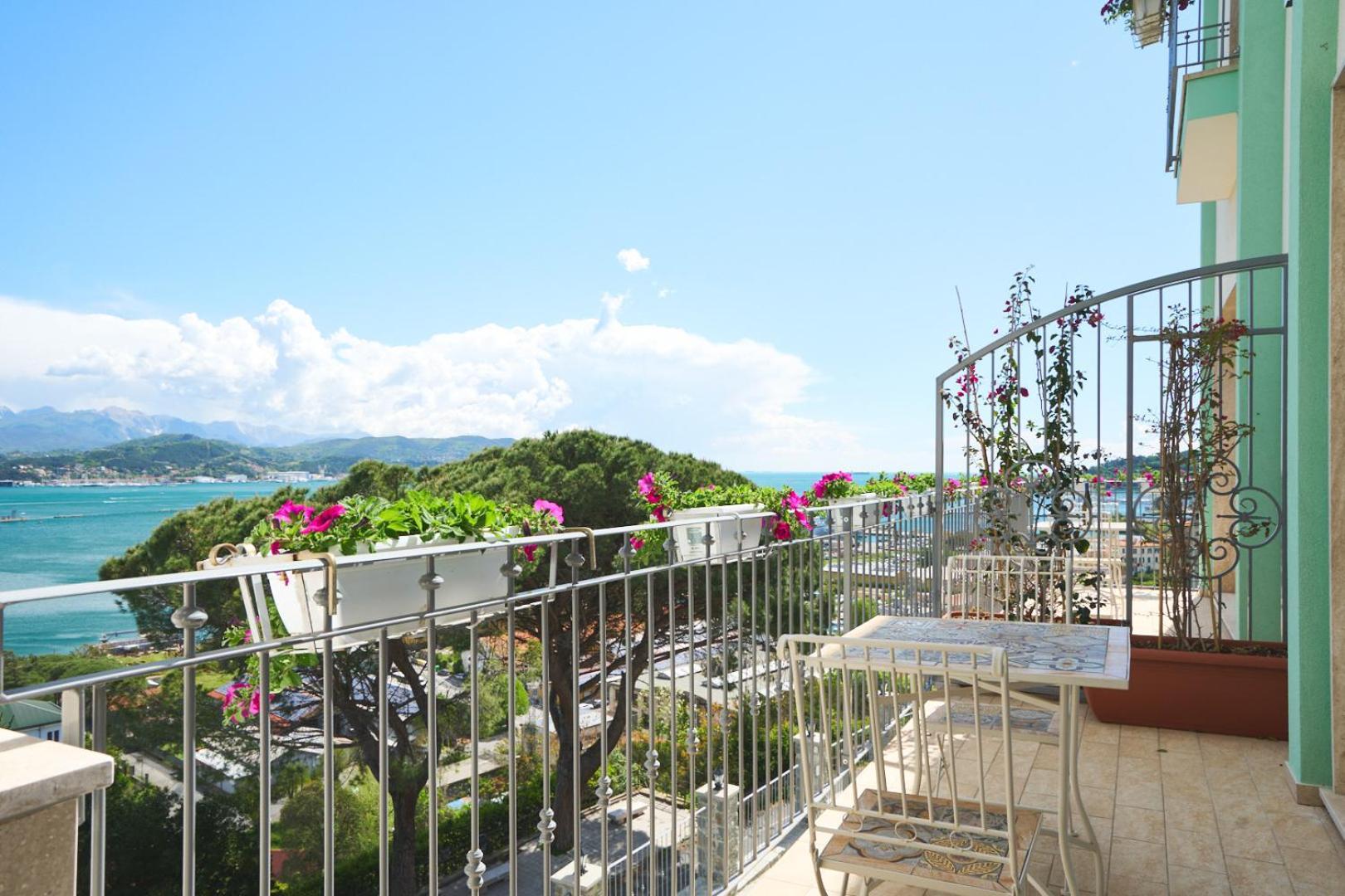 Villa Dei Poeti La Spezia Esterno foto