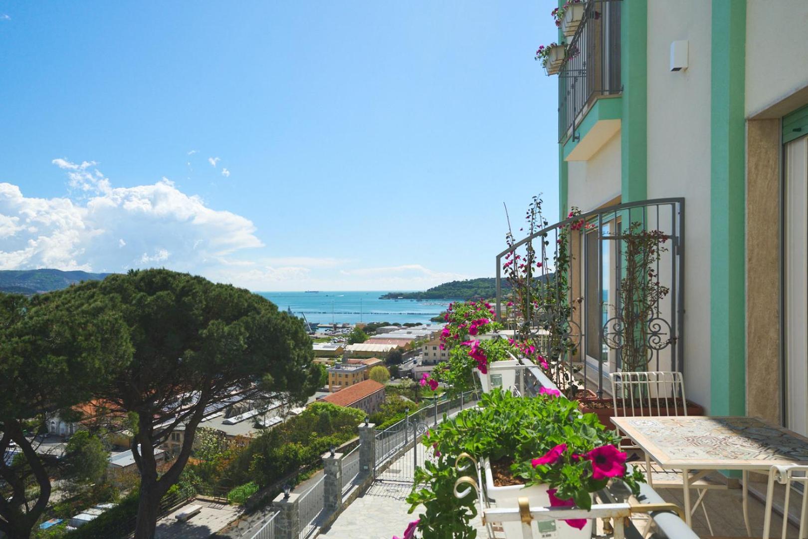 Villa Dei Poeti La Spezia Esterno foto