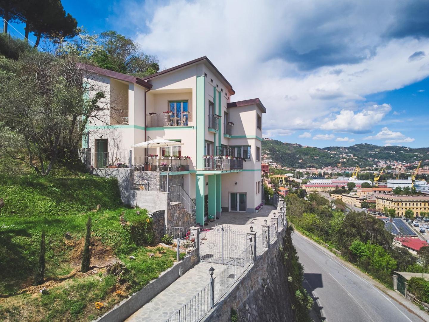 Villa Dei Poeti La Spezia Esterno foto